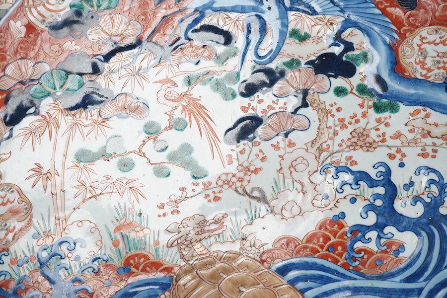 A Japanese Imari charger, Meiji period (1868-1912), 61cm
